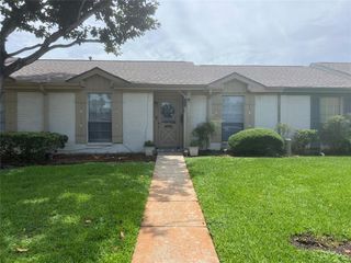 803 Garden Walk Drive, La Porte, TX 77571