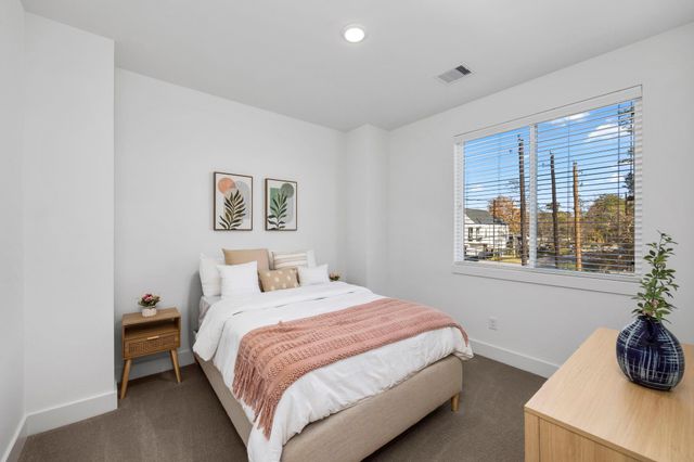 1570 W Tidwell Road, Houston, TX 77091