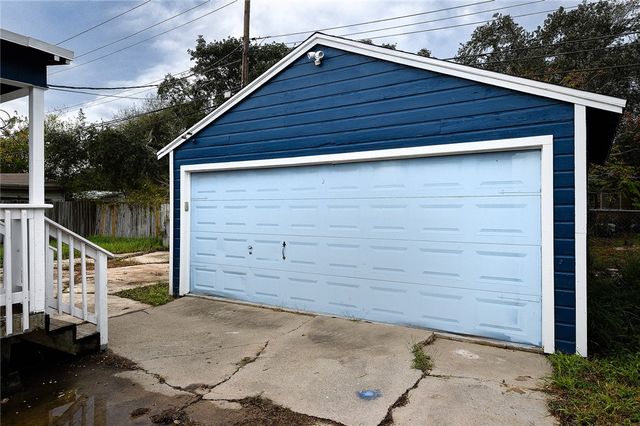 634 McCall St, Corpus Christi, TX 78404