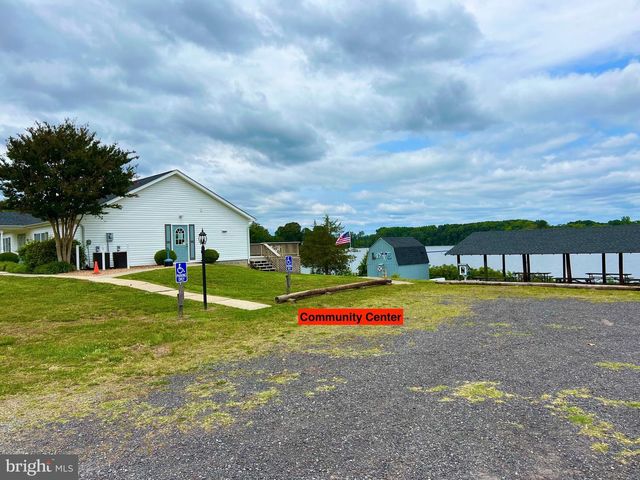 175 WILDWOOD RD, Colonial Beach, VA 22443