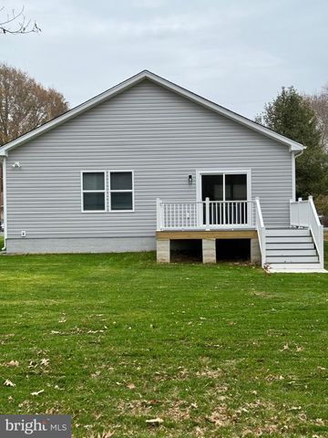 175 WILDWOOD RD, Colonial Beach, VA 22443