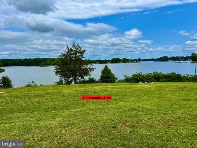 175 WILDWOOD RD, Colonial Beach, VA 22443