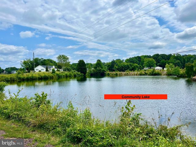 175 WILDWOOD RD, Colonial Beach, VA 22443