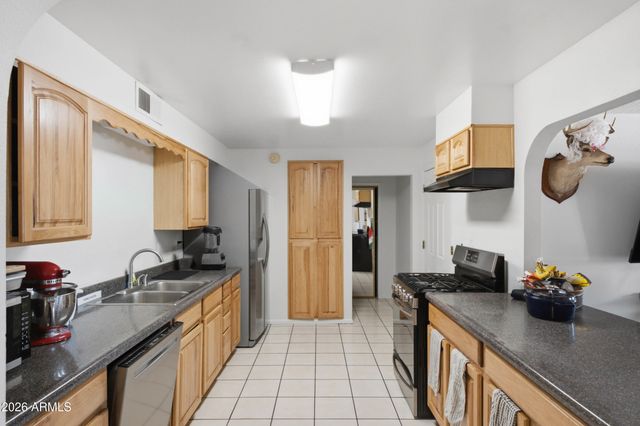 813 W ROMO JONES Street, Tempe, AZ 85281