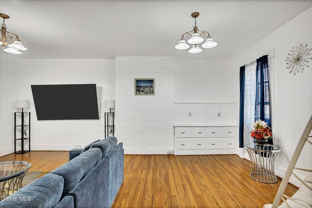 246 Union Street, Schenectady, NY 12305