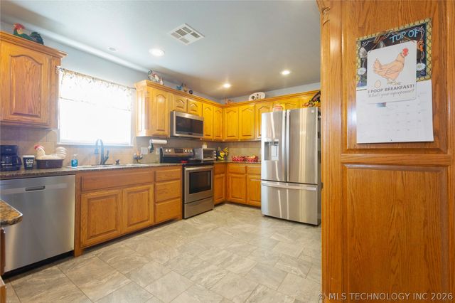 1400 Sweetgum Place, Mcalester, OK 74501
