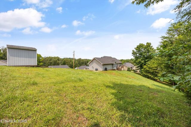 825 Sues Way, Maryville, TN 37803