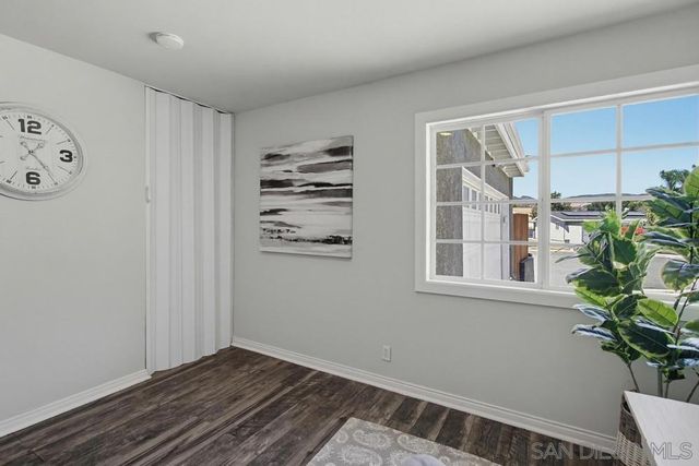 320 James St, Escondido, CA 92027