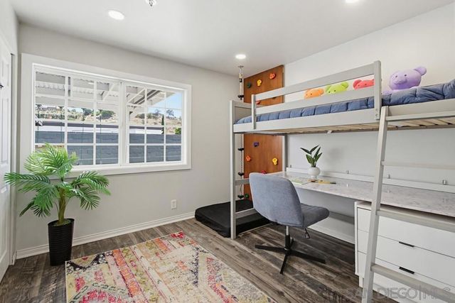 320 James St, Escondido, CA 92027