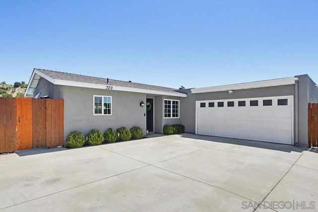 320 James St, Escondido, CA 92027