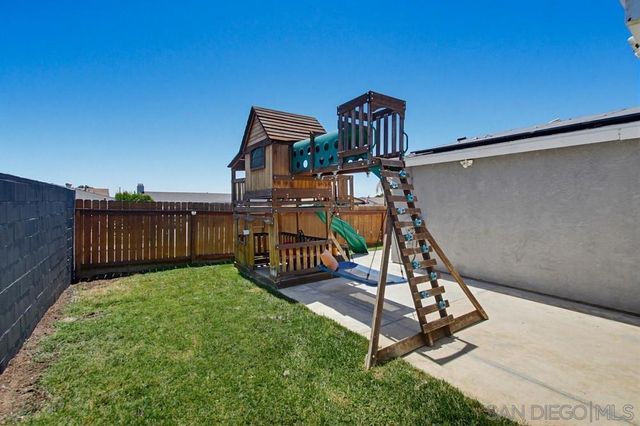 320 James St, Escondido, CA 92027