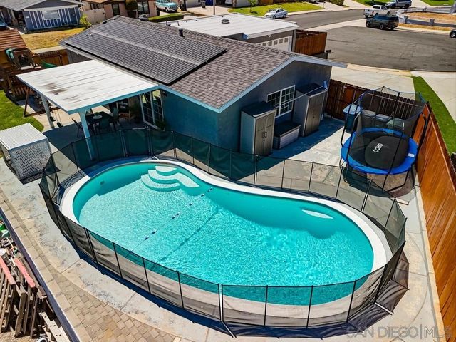 320 James St, Escondido, CA 92027