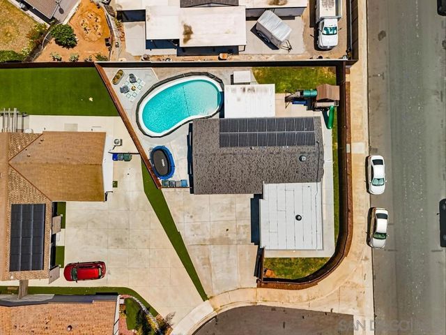 320 James St, Escondido, CA 92027