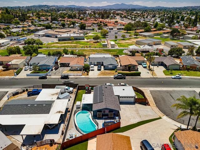 320 James St, Escondido, CA 92027
