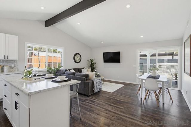 320 James St, Escondido, CA 92027