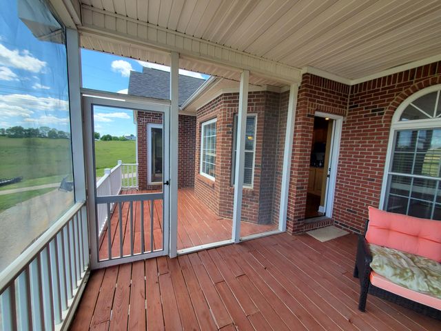 696 Pea Ridge Road, Stamping Ground, KY 40379
