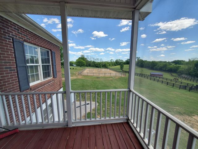 696 Pea Ridge Road, Stamping Ground, KY 40379