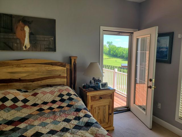 696 Pea Ridge Road, Stamping Ground, KY 40379