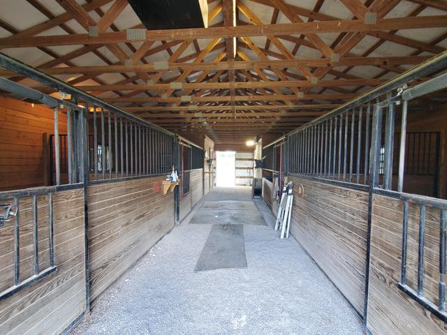 696 Pea Ridge Road, Stamping Ground, KY 40379