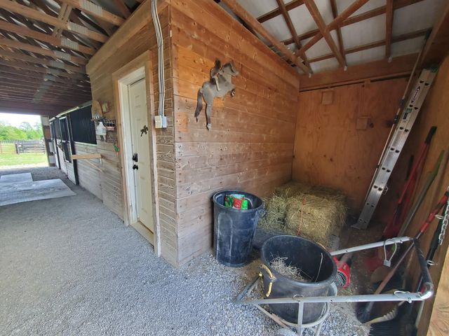 696 Pea Ridge Road, Stamping Ground, KY 40379