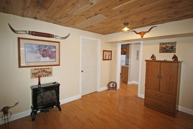 696 Pea Ridge Road, Stamping Ground, KY 40379