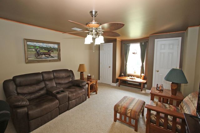 696 Pea Ridge Road, Stamping Ground, KY 40379
