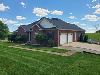 696 Pea Ridge Road, Stamping Ground, KY 40379
