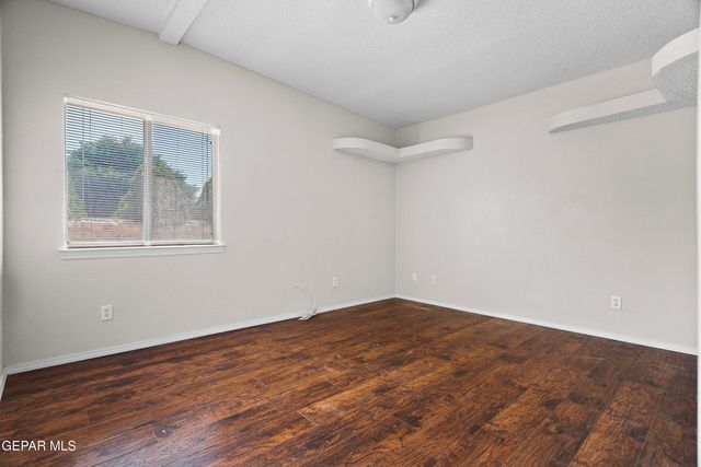 4069 TIERRA BRONCE Drive, El Paso, TX 79938