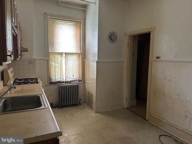 5330 SPRUCE ST, Philadelphia, PA 19139