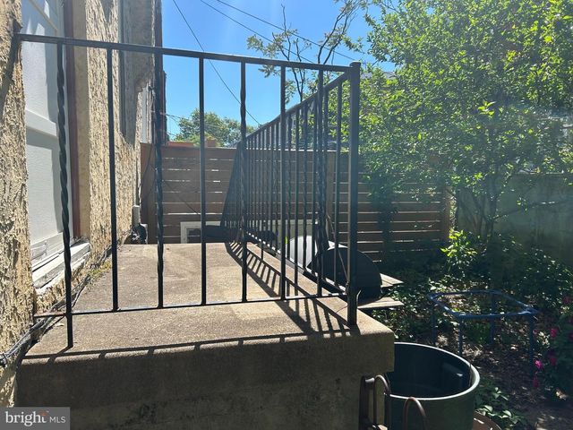 5330 SPRUCE ST, Philadelphia, PA 19139