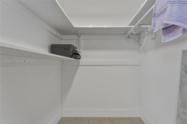 3702 NE 171st St 17, North Miami Beach, FL 33160