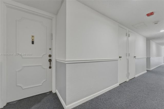 3702 NE 171st St 17, North Miami Beach, FL 33160
