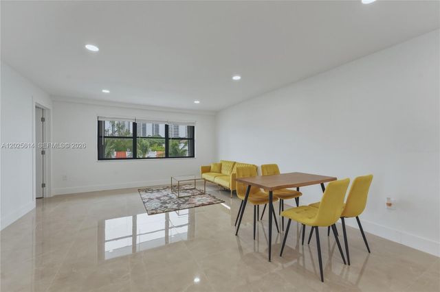 3702 NE 171st St 17, North Miami Beach, FL 33160