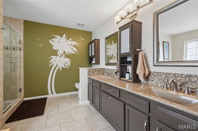 61 Ashford Place, Festus, MO 63028