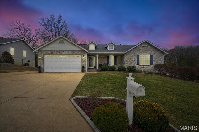 61 Ashford Place, Festus, MO 63028