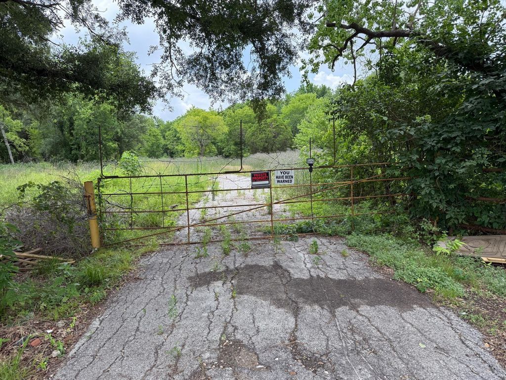3014 Fuqua St, Houston, TX 77047