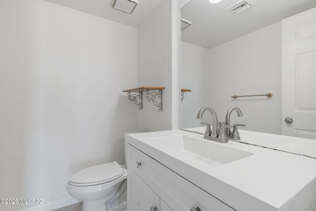 1551 E Deer Shadow Lane, Tucson, AZ 85737