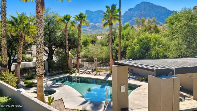 1551 E Deer Shadow Lane, Tucson, AZ 85737