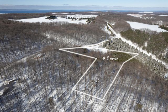 2995 S Schomberg Road, Centerville Twp, MI 49621