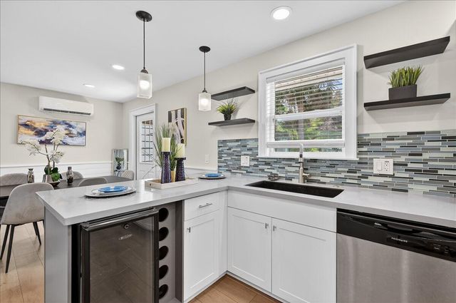 262 Easy Street, Sebastian, FL 32958