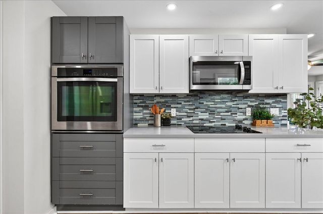 262 Easy Street, Sebastian, FL 32958