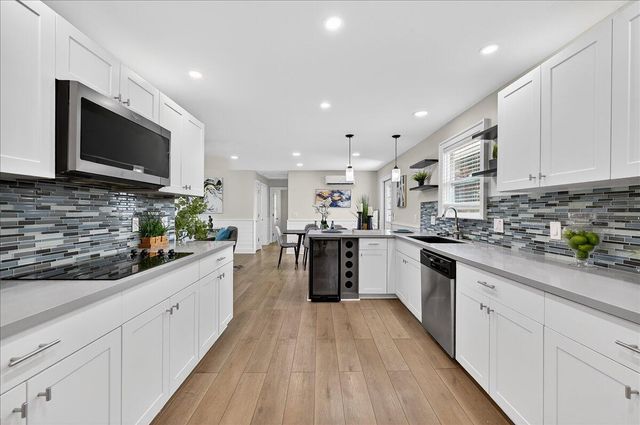 262 Easy Street, Sebastian, FL 32958