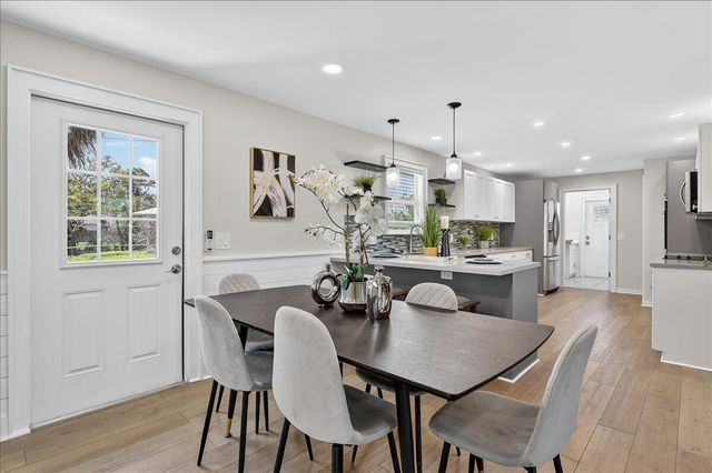 262 Easy Street, Sebastian, FL 32958