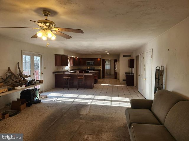 290 LOCUST GROVE RD, Bainbridge, PA 17502