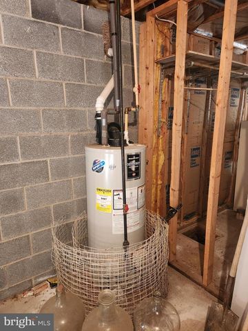 290 LOCUST GROVE RD, Bainbridge, PA 17502