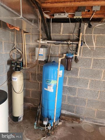 290 LOCUST GROVE RD, Bainbridge, PA 17502