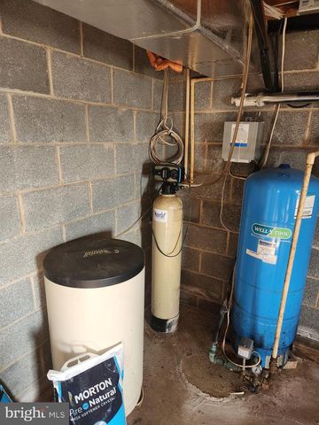 290 LOCUST GROVE RD, Bainbridge, PA 17502