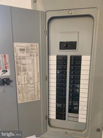 290 LOCUST GROVE RD, Bainbridge, PA 17502