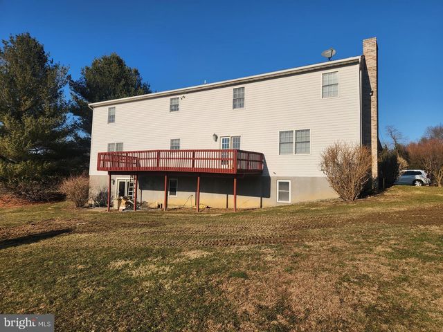290 LOCUST GROVE RD, Bainbridge, PA 17502