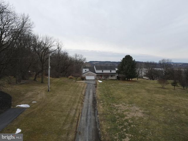 290 LOCUST GROVE RD, Bainbridge, PA 17502